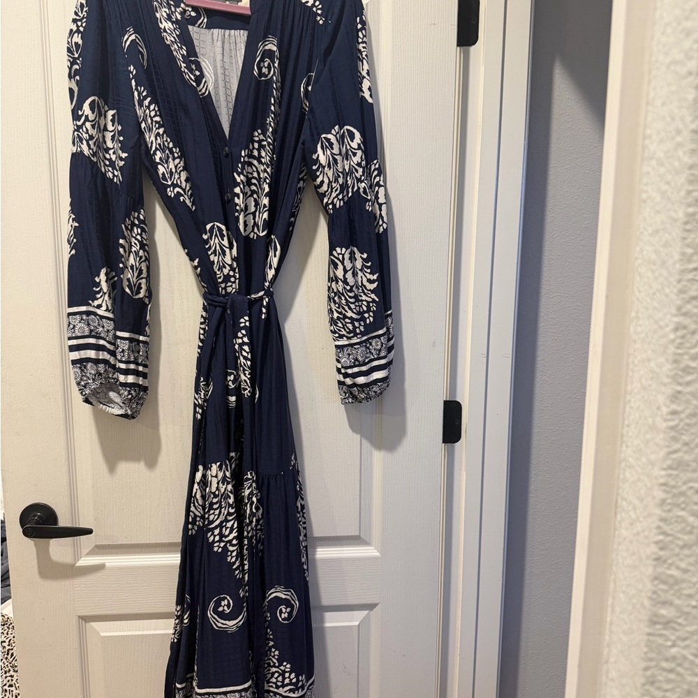 Anthropologie Navy and White Long Sleeve Dress